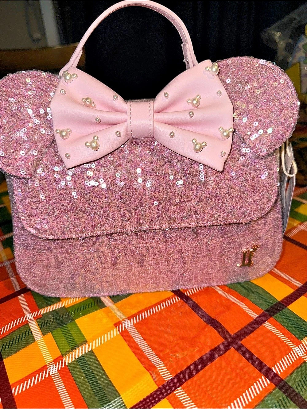 Loungefly Minnie Mouse Sequin Bow crossbody